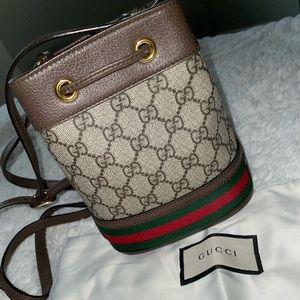 Gucci mini bucket bag